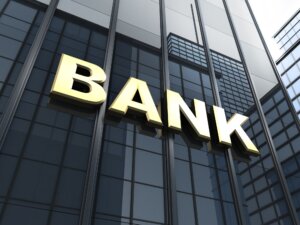 Увод активов при банкротстве банков под пристальным контролем 